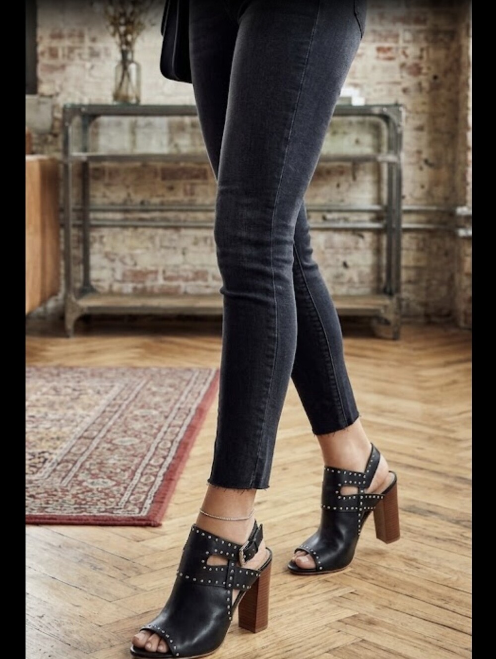 Guess "Gwerika" Studded Peep-Toe Heels Size 8